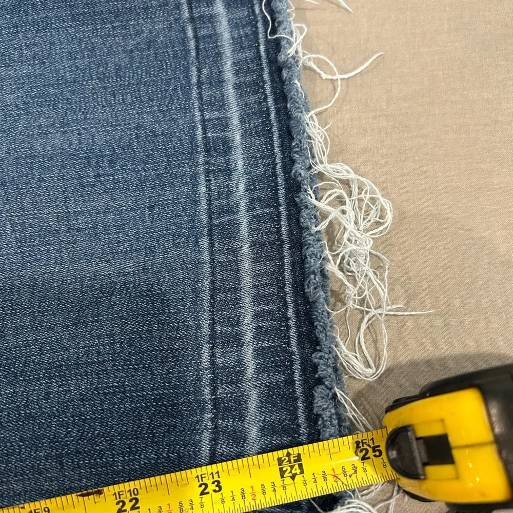 Wrangler brand high rise cropped jeans - Picture 2 of 5